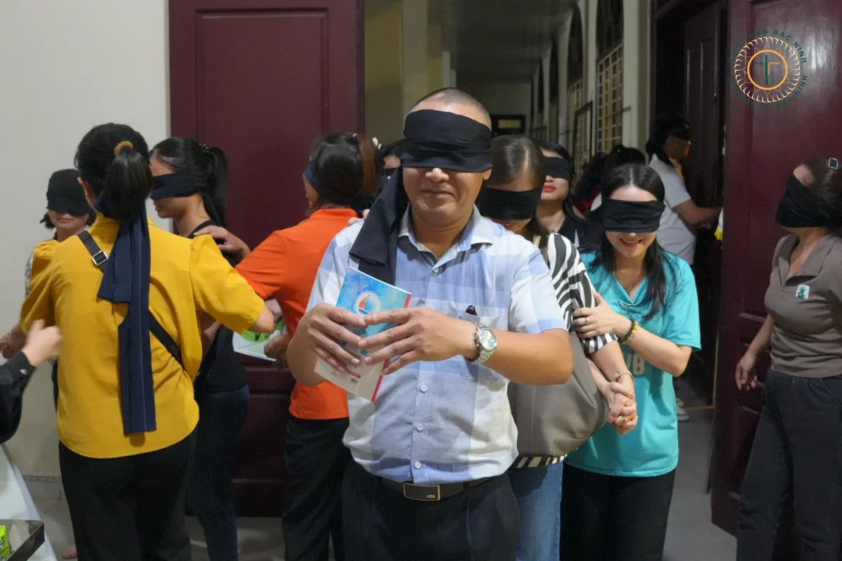 Huấn luyện cha mẹ nuôi dạy con